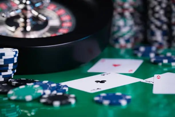 mm7slot Online Slots APP — မြန်မာကစားသမားများ မိုဘိုင်းလ်ဖုန်းဖြင့် Slots ကစားနေစဉ်